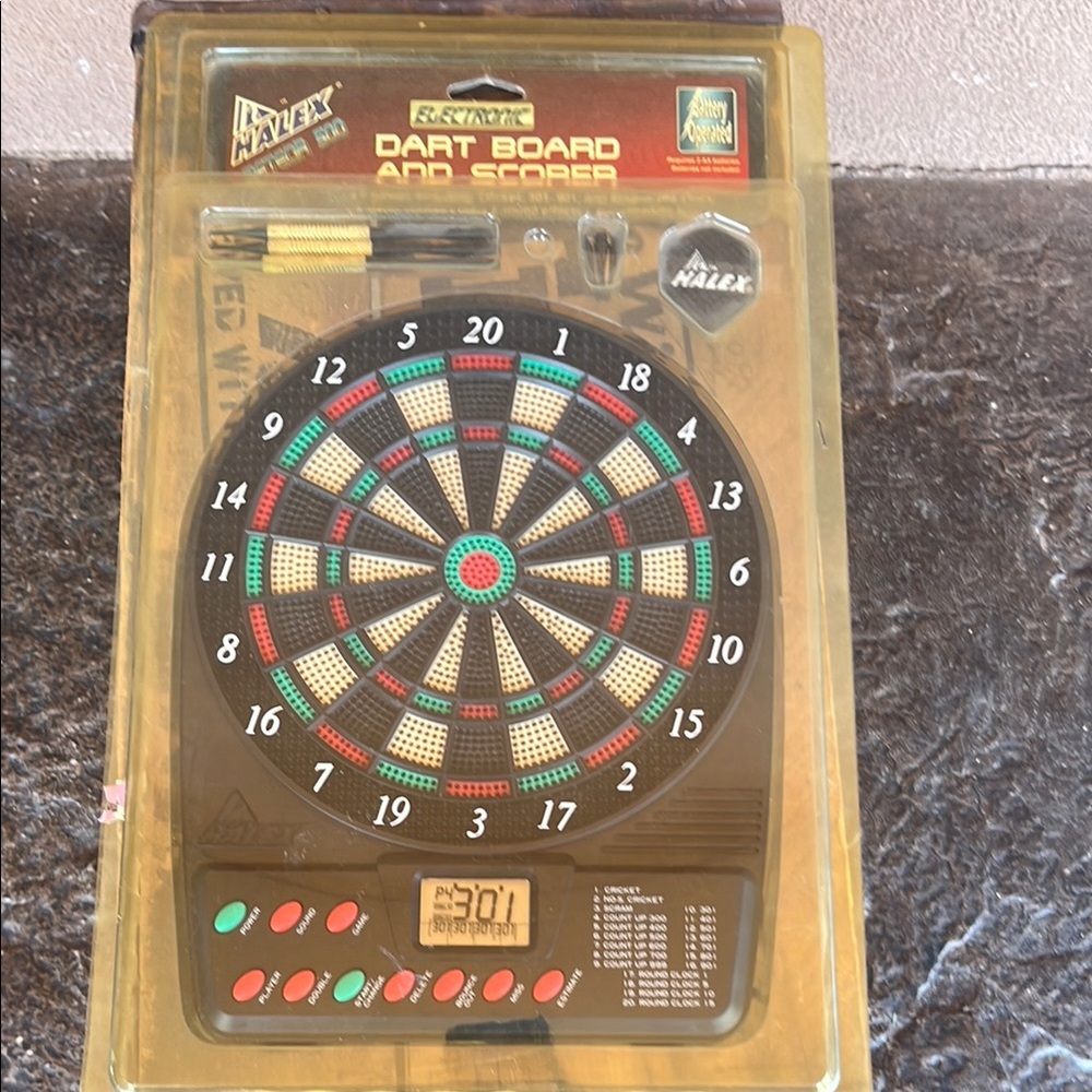 Halex Meteor 500 Electronic Dart Board with Scorer - Black and Red